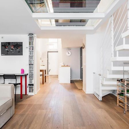 Awesome Loft In The City Center Of Милано Екстериор снимка