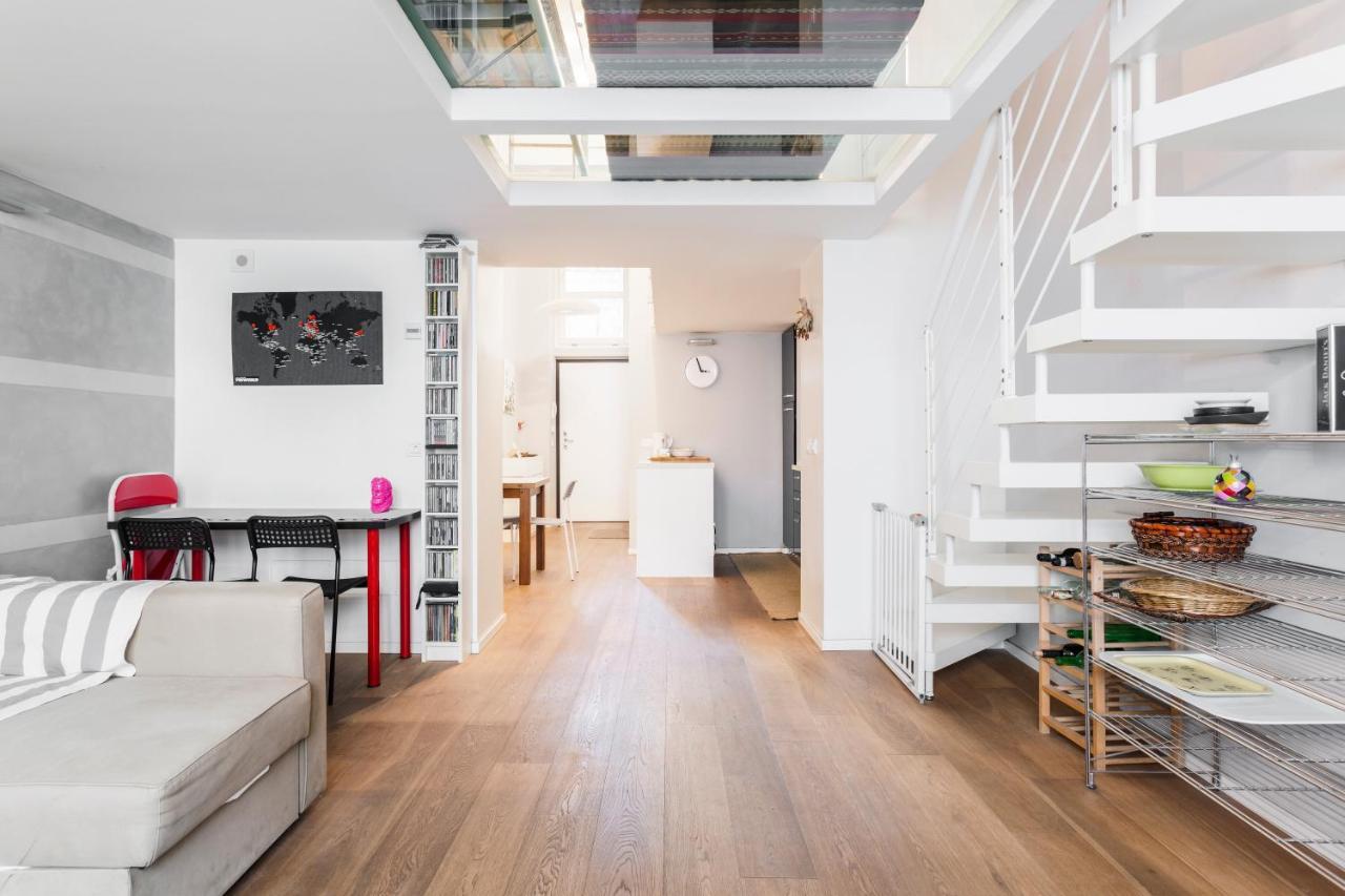 Awesome Loft In The City Center Of Милано Екстериор снимка